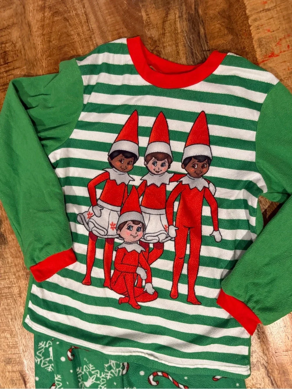 Elf on a Shelf Holiday Pajama Set Size Medium 8/10